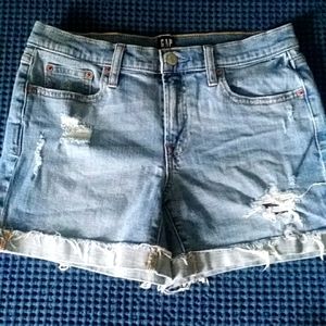 (VGUC)GAP shorts size 27